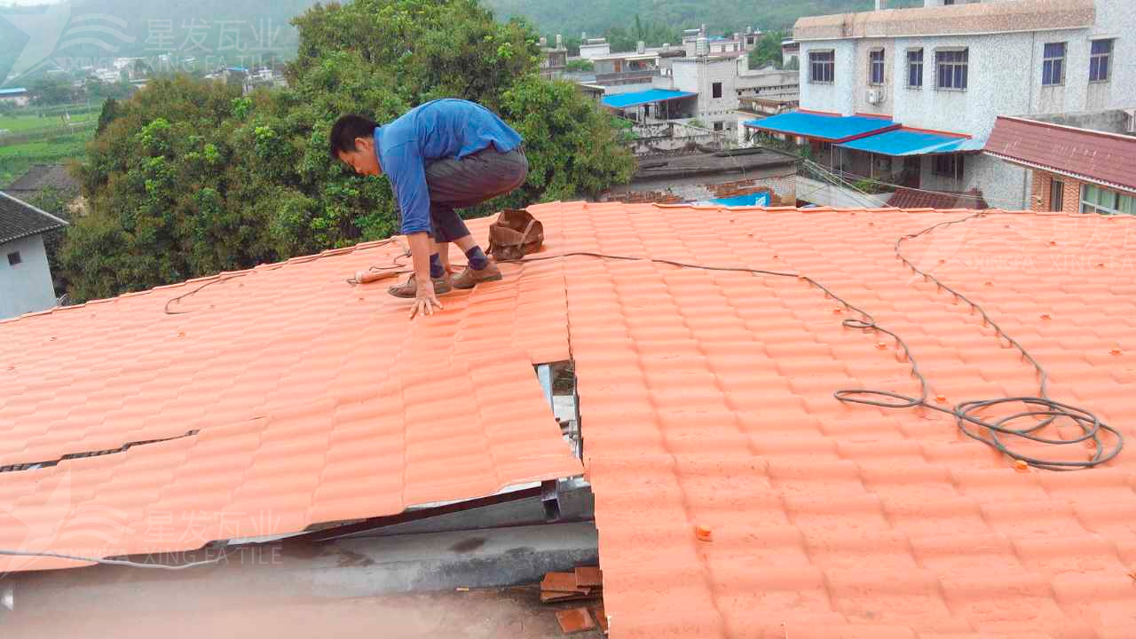 大理屋頂鋪設安裝合成樹脂瓦時，牢牢記住這3點，就不怕屋頂出問題！